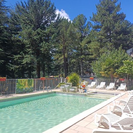 Camping La Source Sournia Экстерьер фото