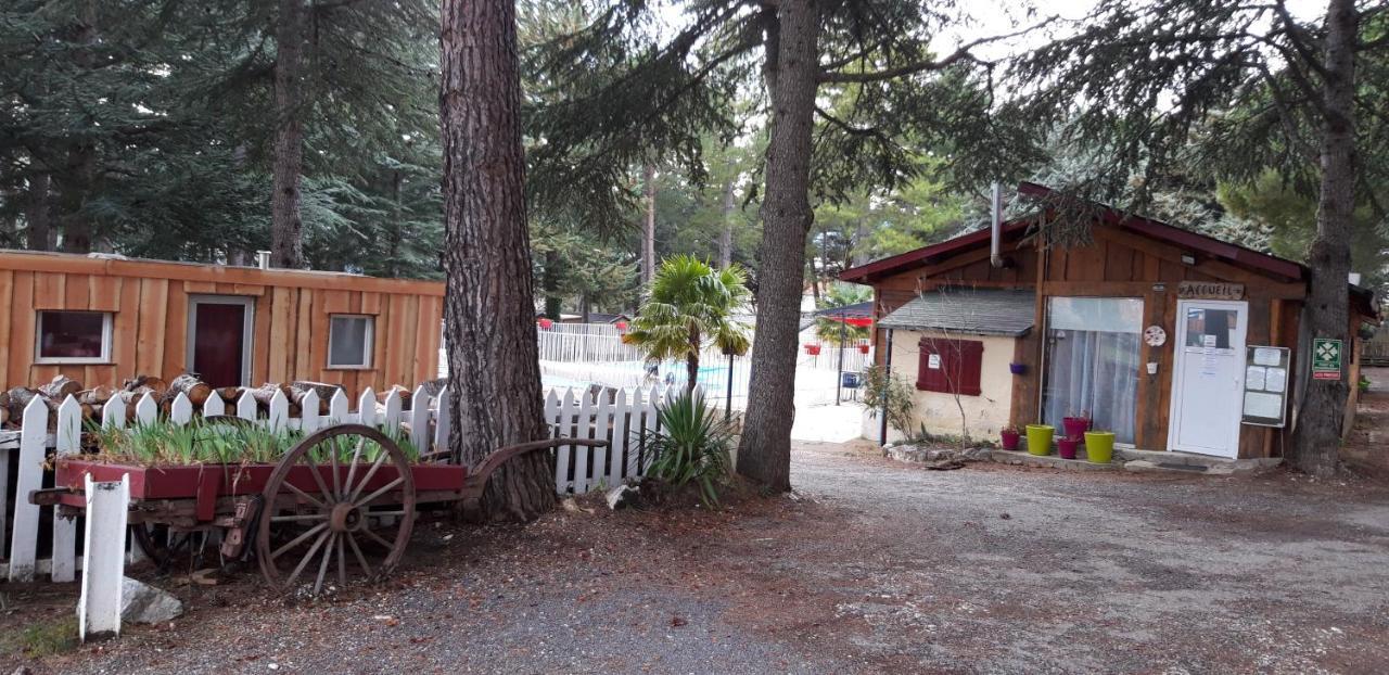 Camping La Source Sournia Экстерьер фото