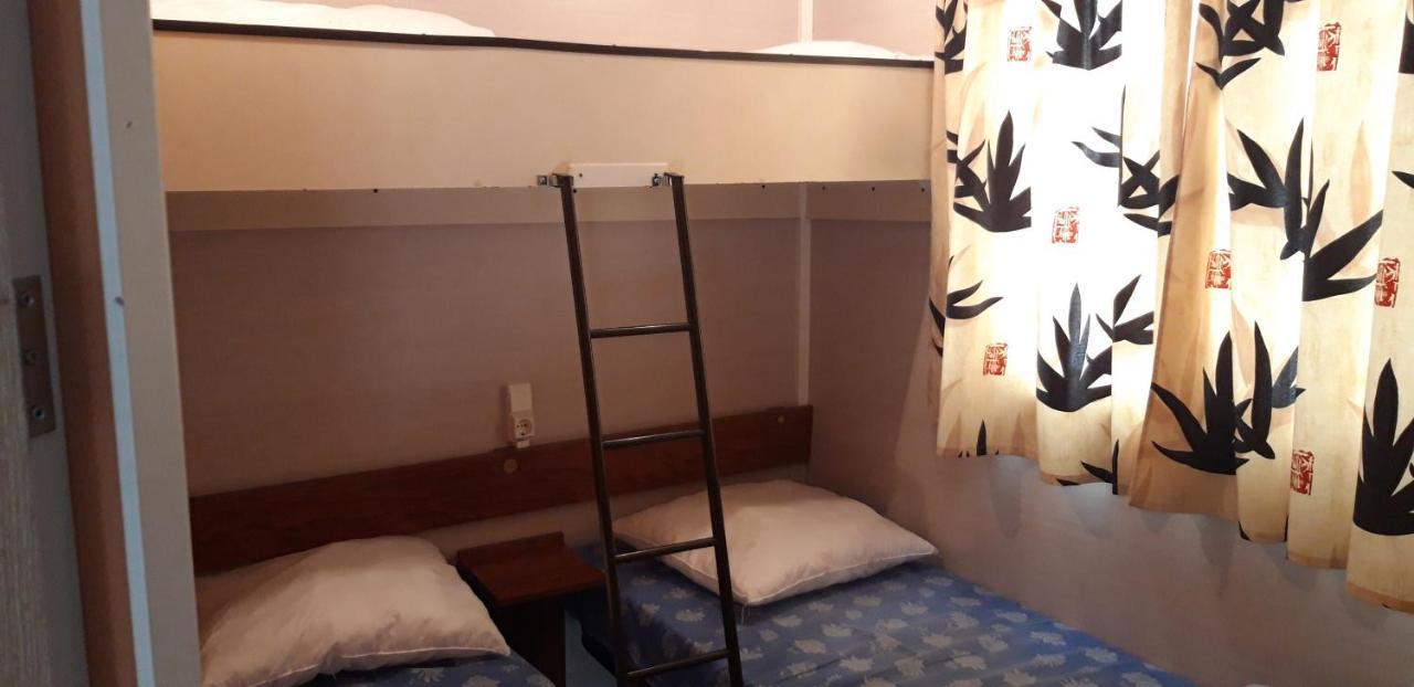 Camping La Source Sournia Экстерьер фото